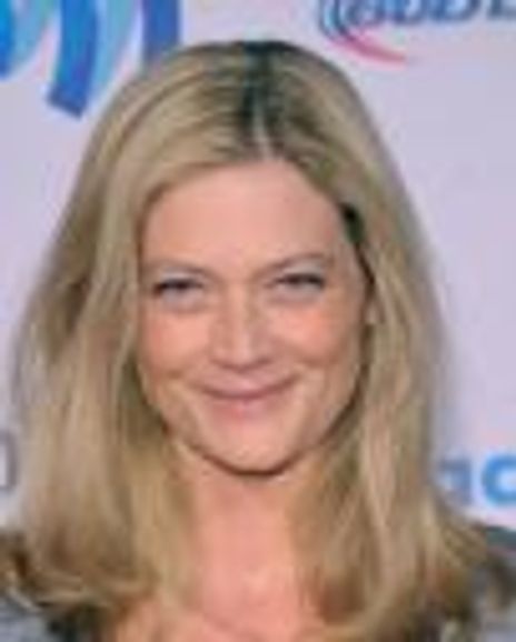 Sophie Ward Headshot