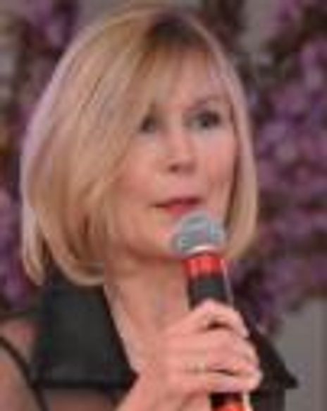 Linda Bowden Headshot