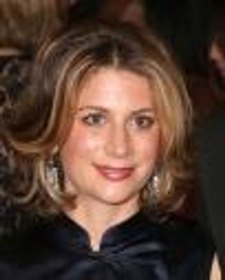 Sarah Burnstein Headshot