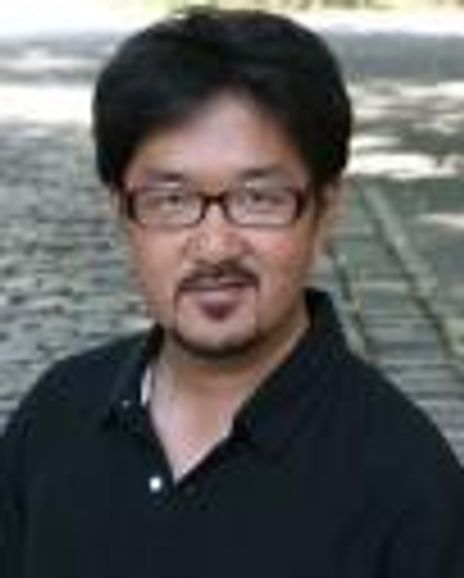 Peter Hakjoon Kim Headshot