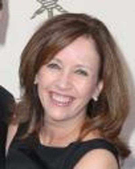 Laurie Hibberd Headshot