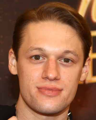 Davis Wayne Headshot