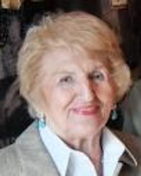 Lucy Gutman Headshot