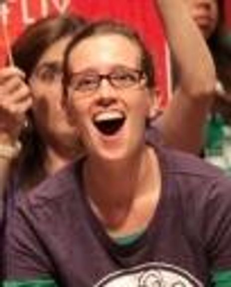 Lizzie Bracken Headshot