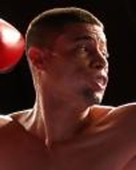 Luis Grajeda Headshot
