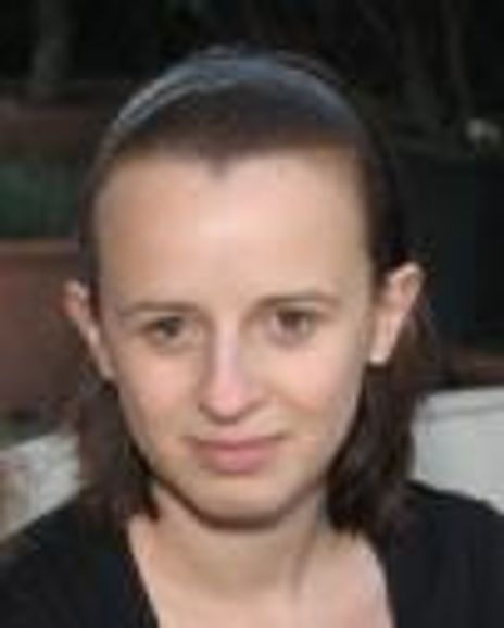 Teya Sugareva Headshot
