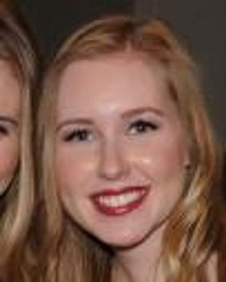 Sarah Vrotny Headshot