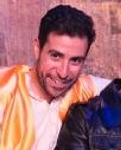 Armando Reyes Headshot