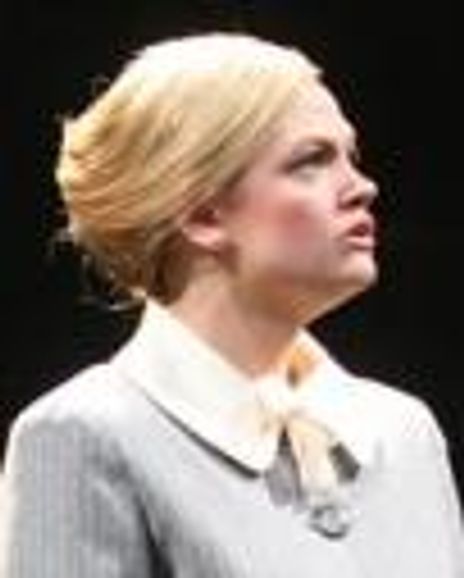 Stephanie Bunch Headshot