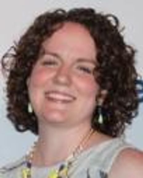 Cynthia Flowers Headshot