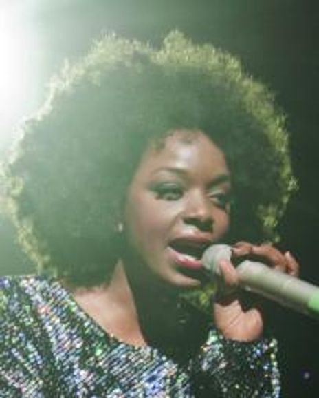 Cleo Higgins Headshot