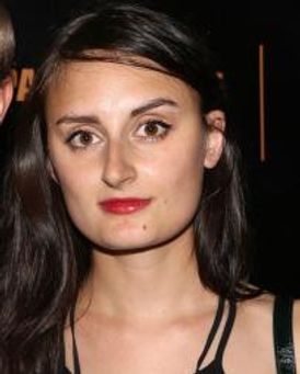 Laura Elsworthy Headshot