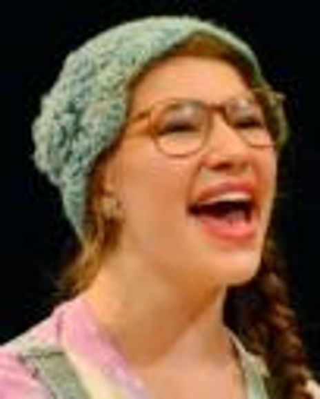 Lillie Cummings Headshot