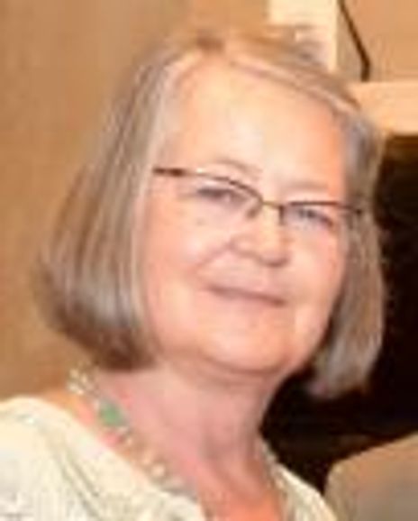 Diane Robinson Knapp Headshot