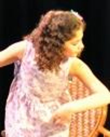 Eliza Zangerl Headshot