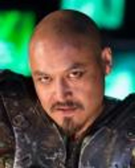 Kinan Valdez Headshot