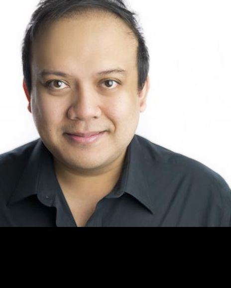 Jay Paranada Headshot