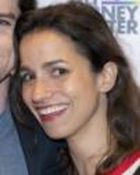 Catie Lazarus Headshot