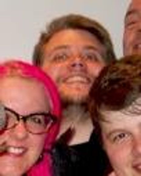 Dustin Barclay Headshot