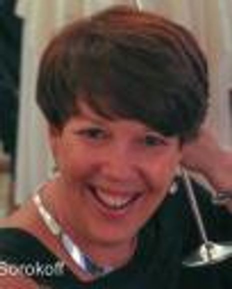 Sandra McFarland Headshot