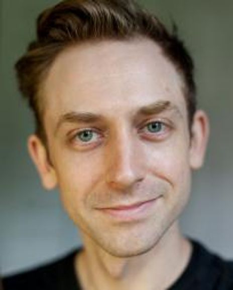 Alex Vernon Headshot