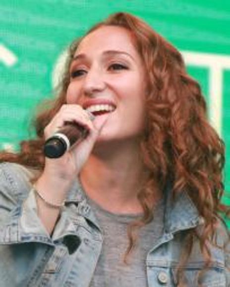 Emma Kingston Headshot