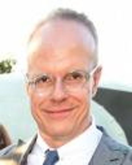 Hans-Ulrich Obrist Headshot