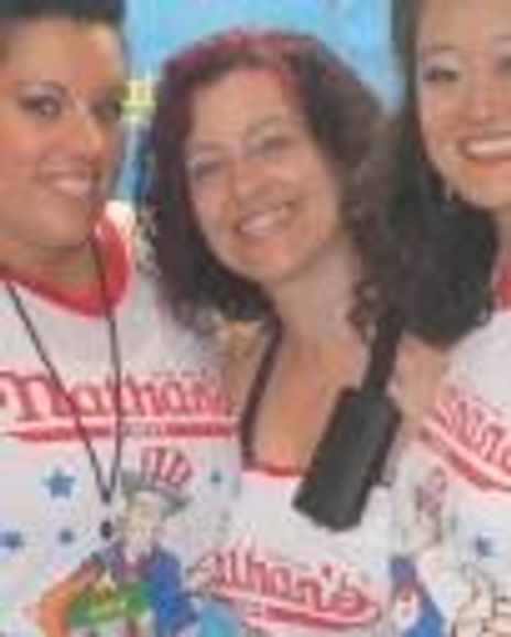 Larell Marie Mele Headshot