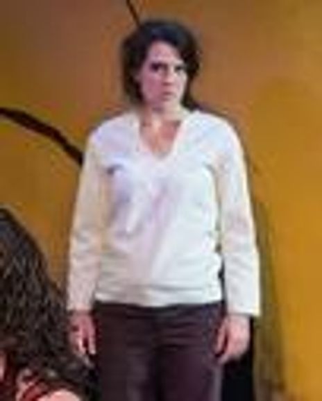 Clara-Liis Hillier Headshot