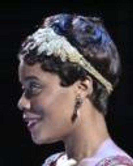 Christina Elmore Headshot