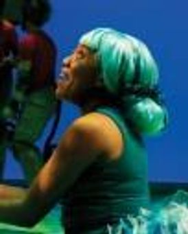 Krystal Worrell Headshot