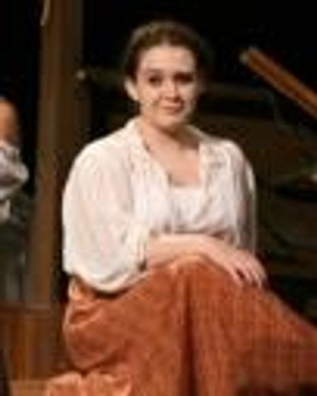 Sara Costello Headshot