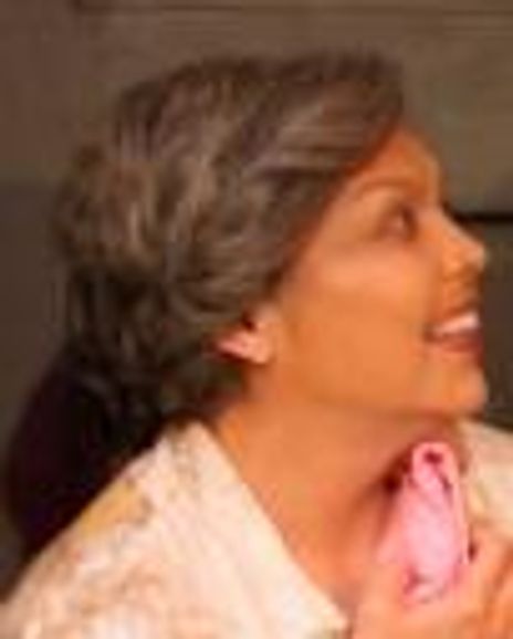 Candida Orosco Headshot