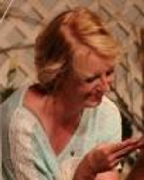 Hannah Alcorn Headshot