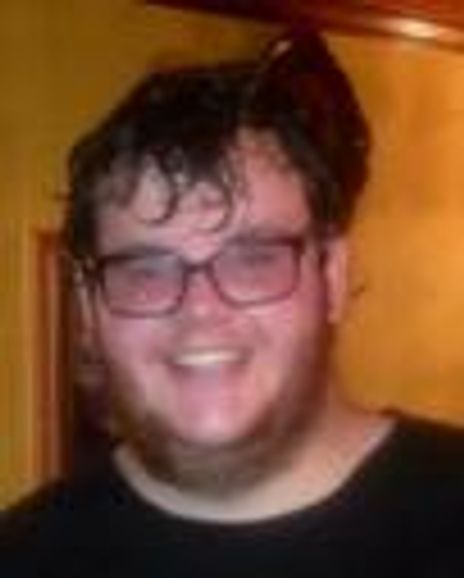 Elliott Plowman Headshot