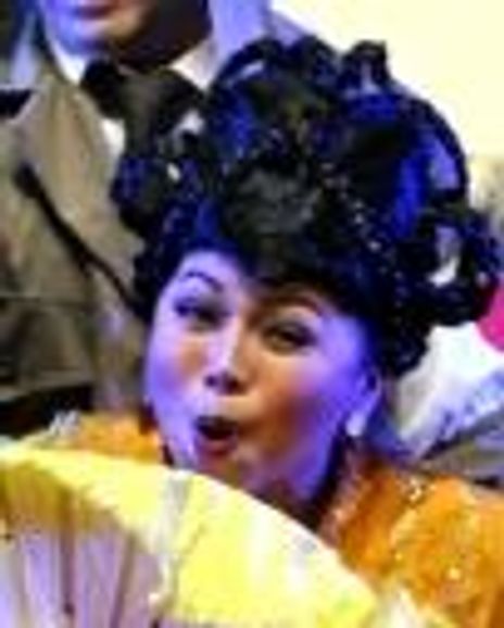 Rotsen Etolle Headshot