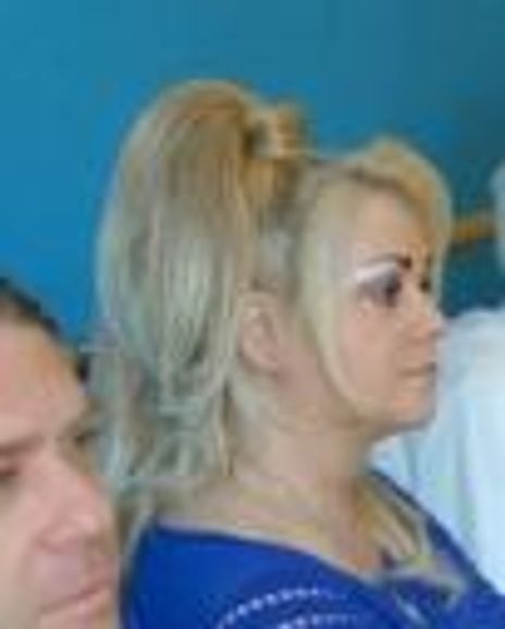 Suzanne DeYoung Headshot