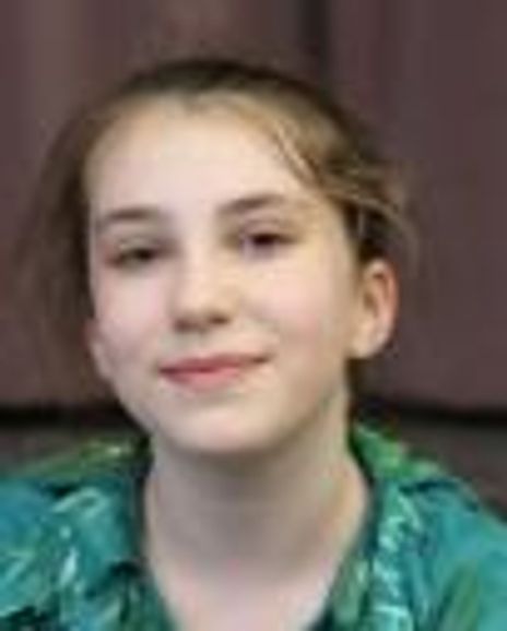 Emma McElwee Headshot