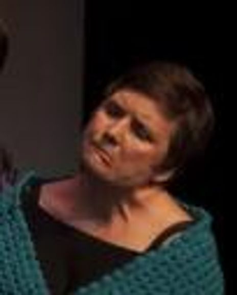 Shannon Haddock Headshot