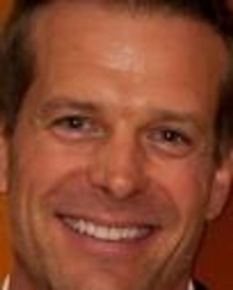 Peter Elias Headshot