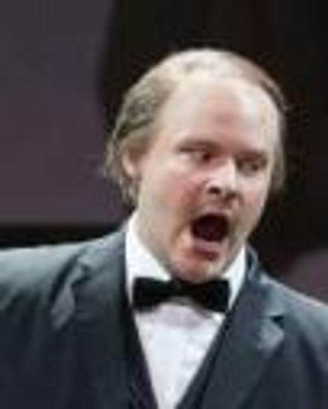 Matthew Scollin Headshot