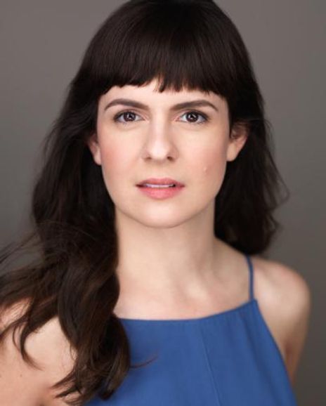 Caitlin Morris Headshot