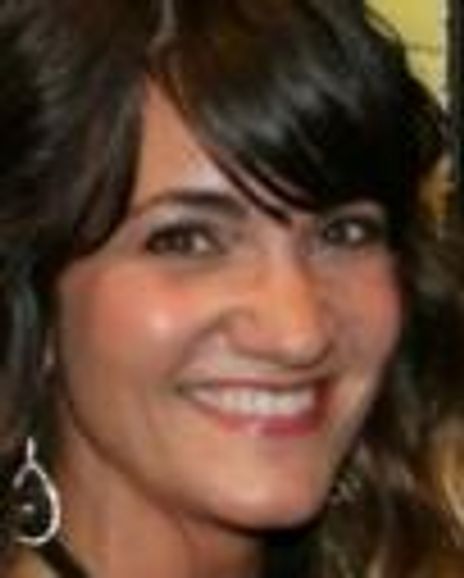 Amy Conolly Headshot