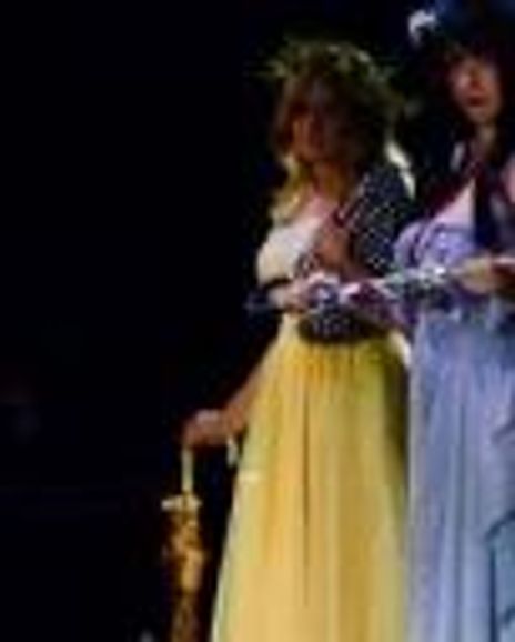 Lindsey Gavel Headshot