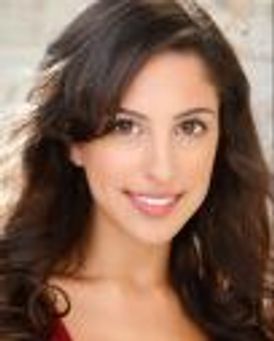 Laura Harrison Headshot