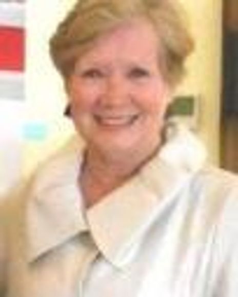 Elizabeth Hagins Headshot