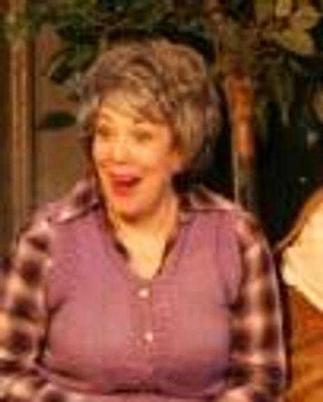 Gillien Goll Headshot