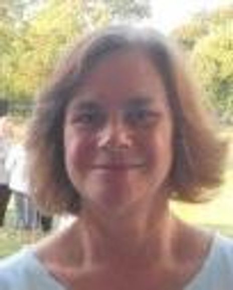 Anne Surchin Headshot