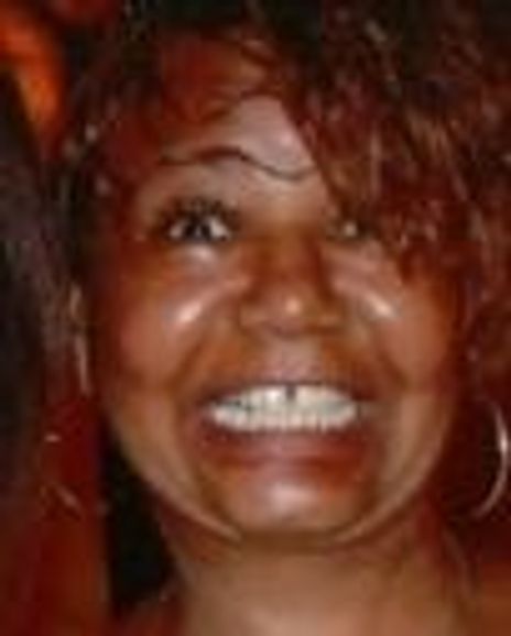 Robin Montague Headshot