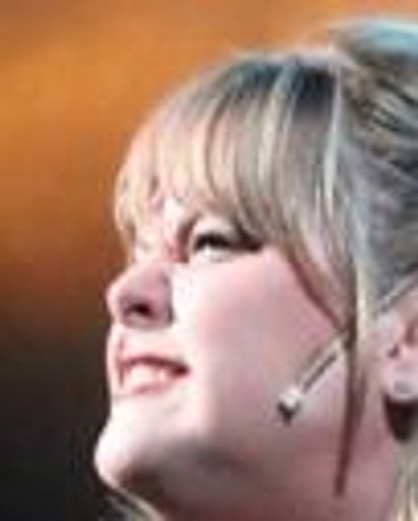 Lisa Donahey Headshot